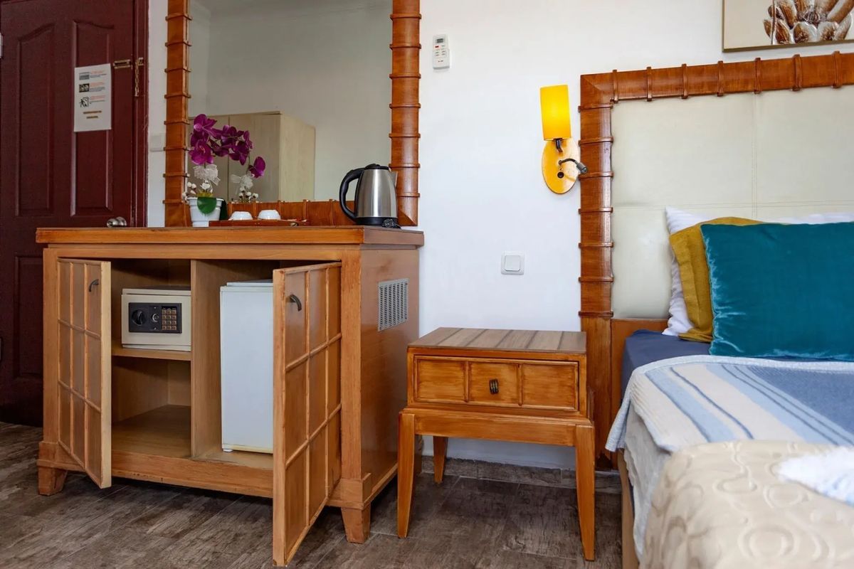 London Hotel фото 9