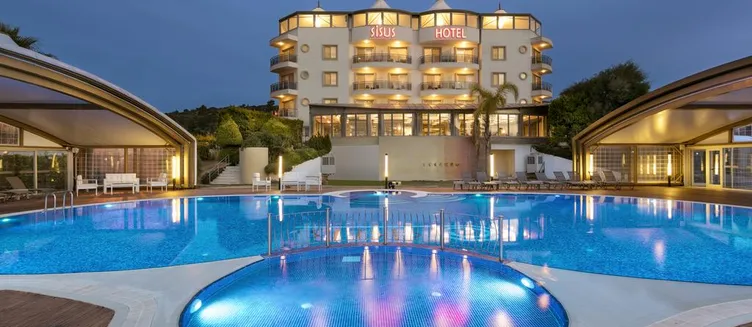 Фото отеля Sisus Hotel Cesme