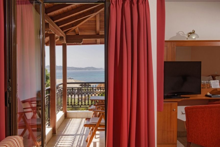 Hotel Pyrgos Boutique & Suites фото 15