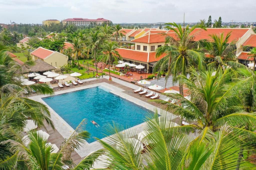 Victoria Hoi An Beach Resort & Spa фото 31