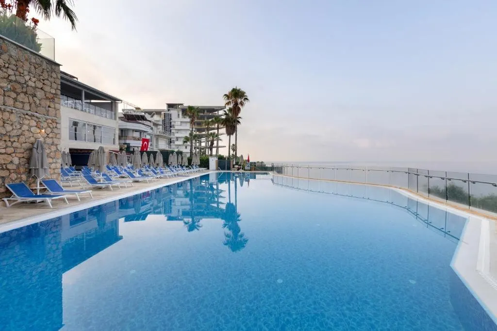 Ramada Plaza by Wyndham Antalya фото 12