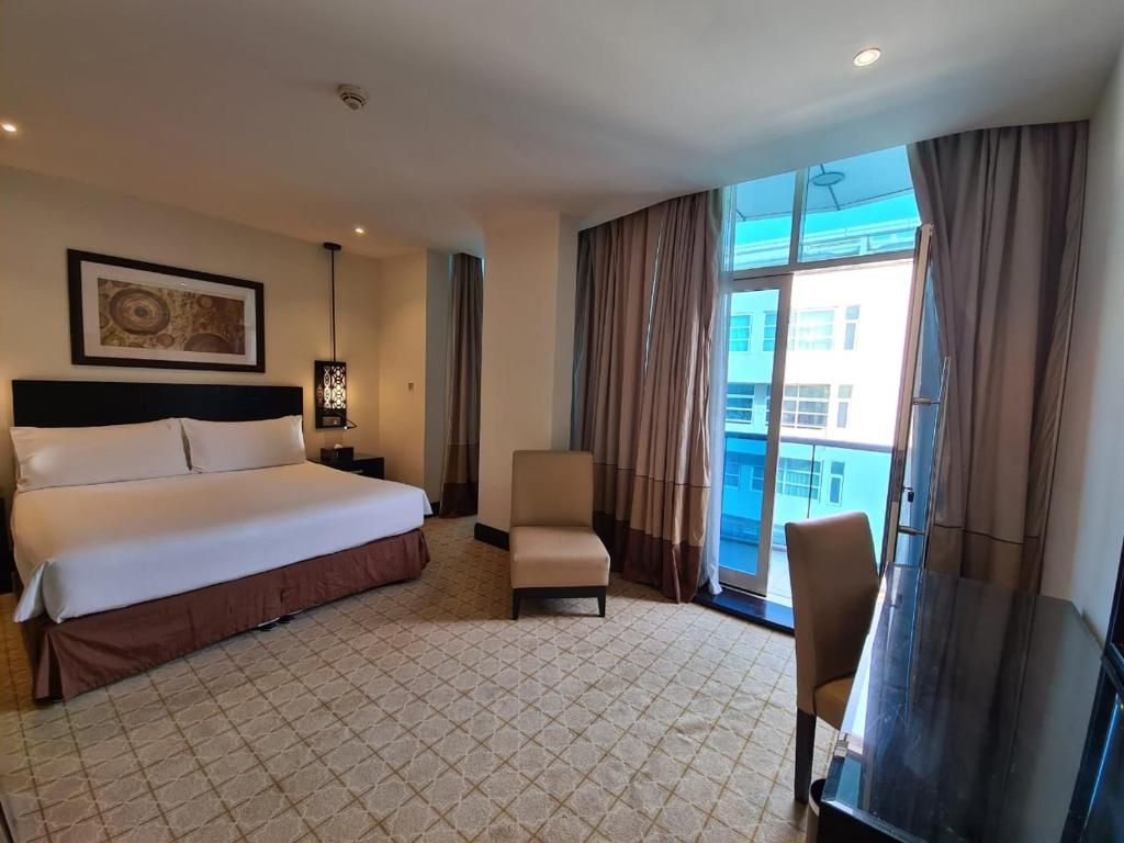 Holiday Inn Dubai Al Barsha фото 37