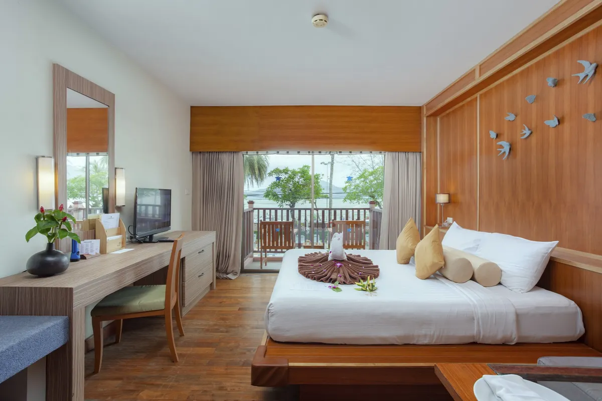 Seaview Patong Hotel фото 4