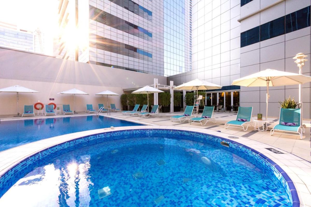 Premier Inn Abu Dhabi Capital Centre фото 1