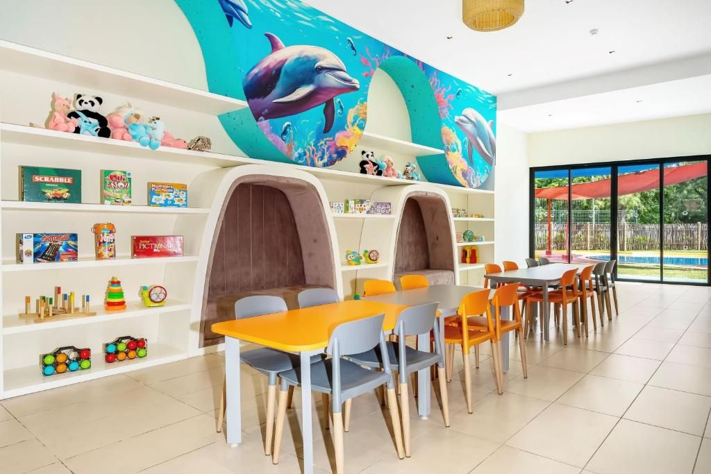 Oceans Creek Beach Hotel фото 31