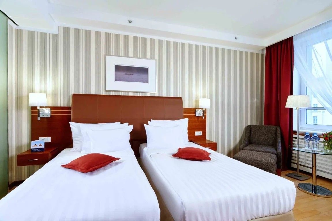 Palace Bridge Hotel фото 2