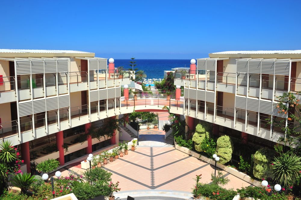 Hydramis Palace Beach Resort фото 27