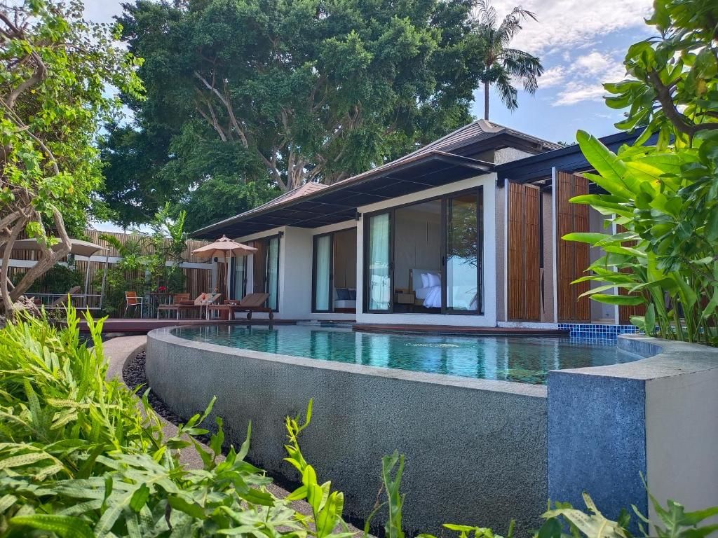 Sareeraya Villas & Suites Hotel фото 35