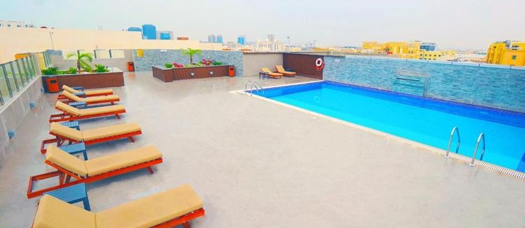 Фото отеля The Grand Lux Hotel