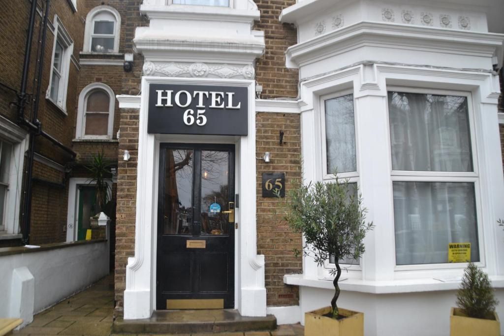 Hotel 65 & Annexes фото 10