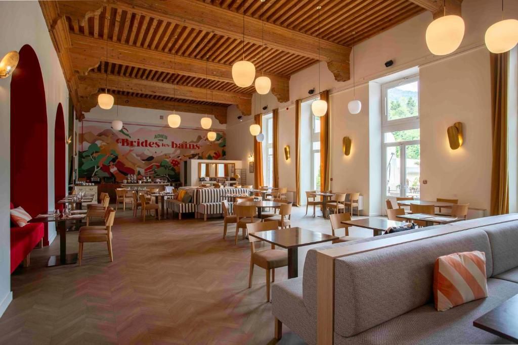 Mercure Brides les Bains Grand Hotel des Thermes фото 17