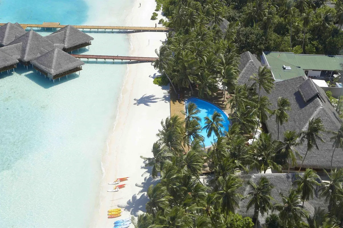 Medhufushi Island Resort фото 1