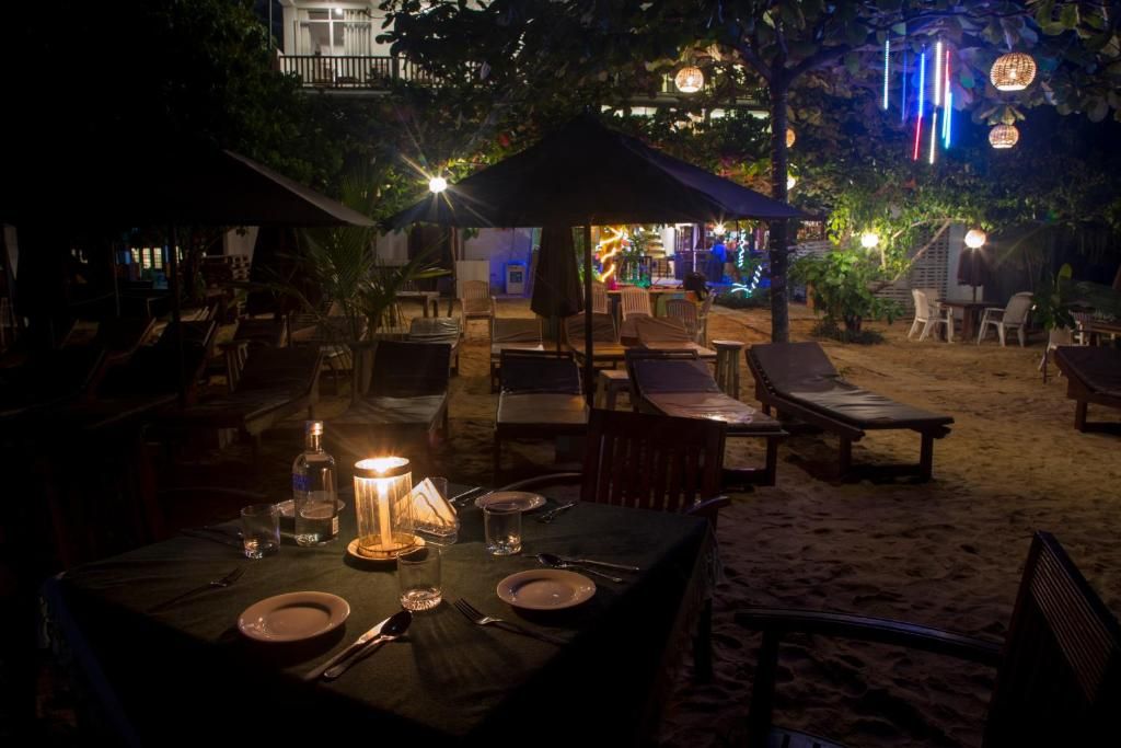 Wave Beach Resort Unawatuna фото 43