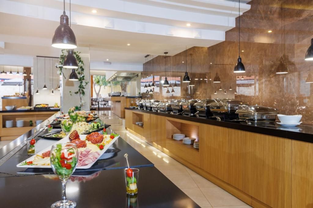 Malia Bay Beach Hotel & Bungalows фото 41
