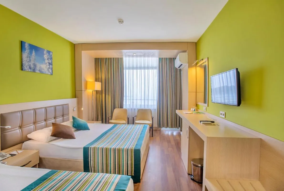 Mira Meridia Beach Resort Hotel фото 4