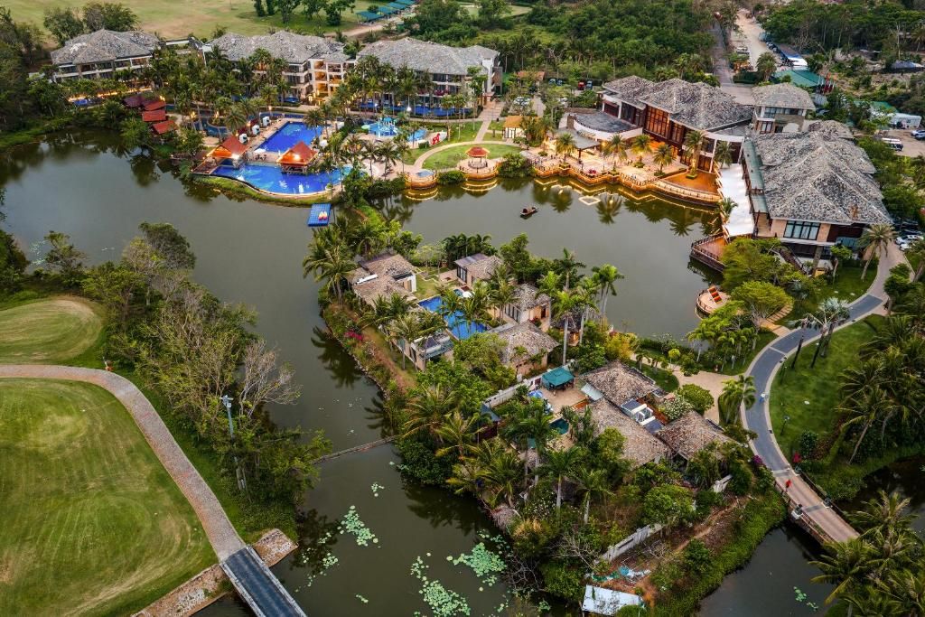 Grand Metropark Villa Resort Sanya Yalong Bay фото 91