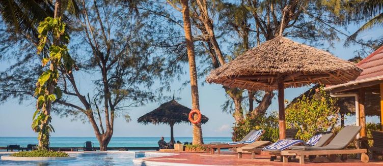 Фото отеля Mnarani Beach Cottages