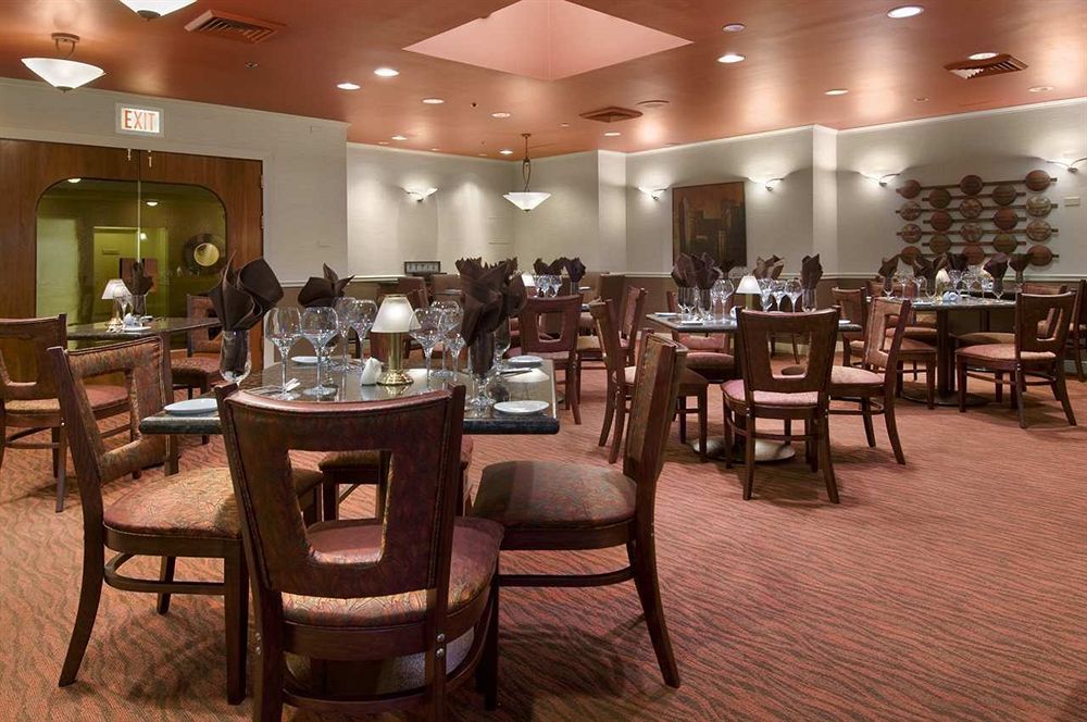 Hilton Chicago/Oak Lawn фото 64
