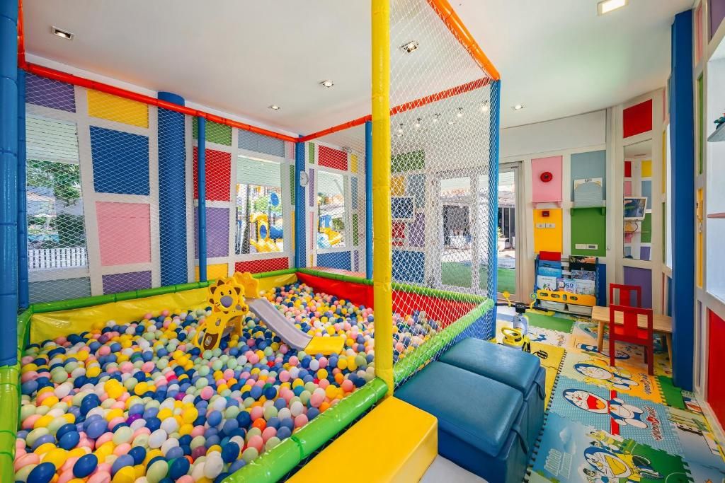 Heeton Concept Hotel Pattaya фото 71