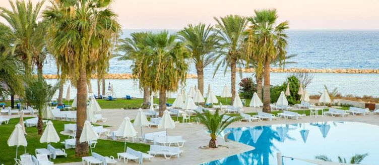 Фото отеля Venus Beach Hotel