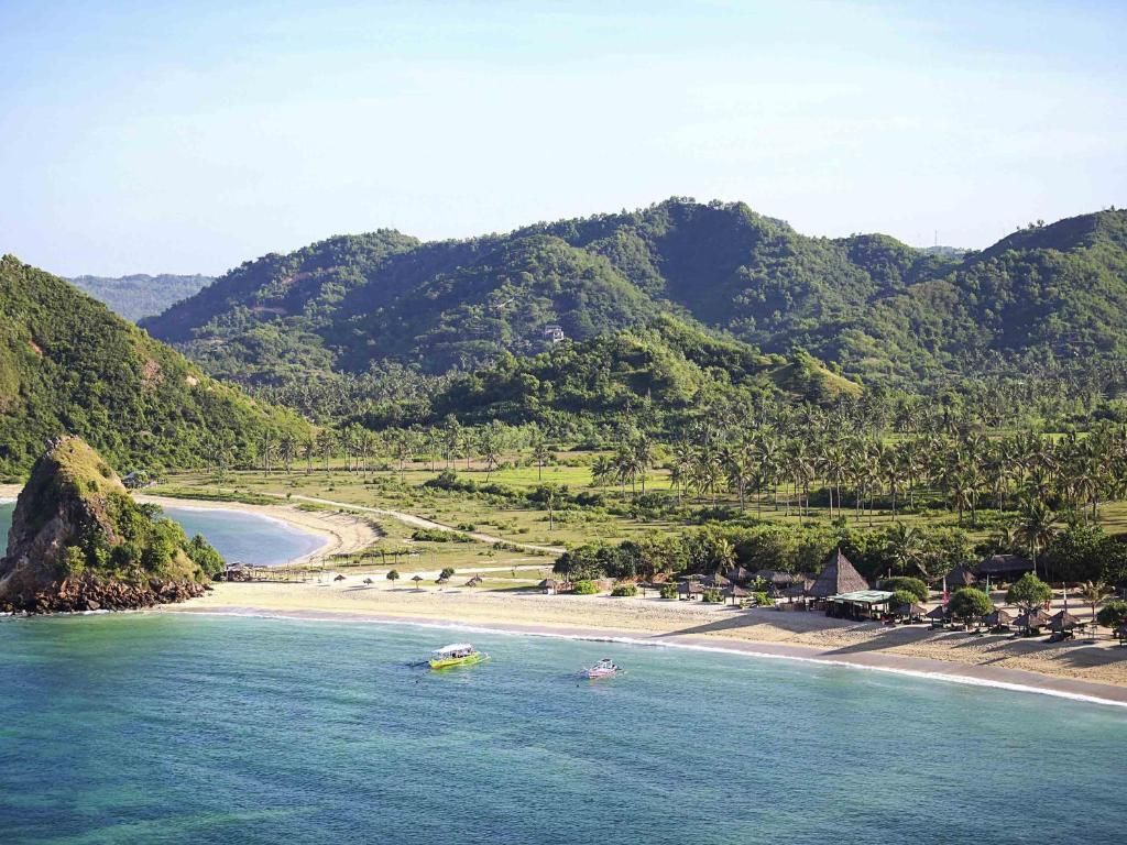 Novotel Lombok Resort & Villas фото 35
