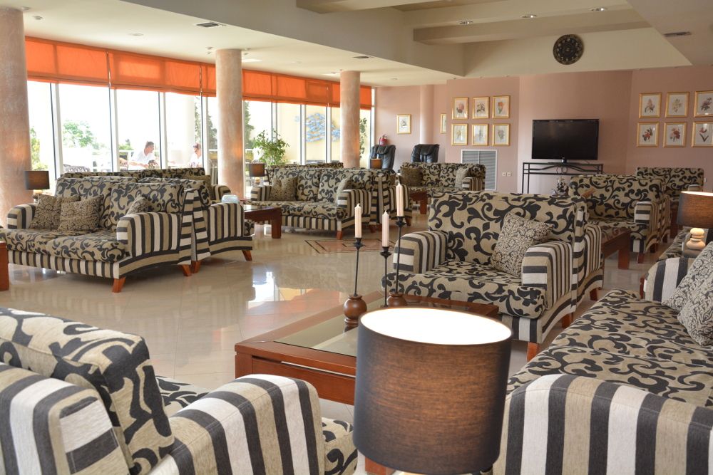 The Sovereign Beach Hotel фото 7