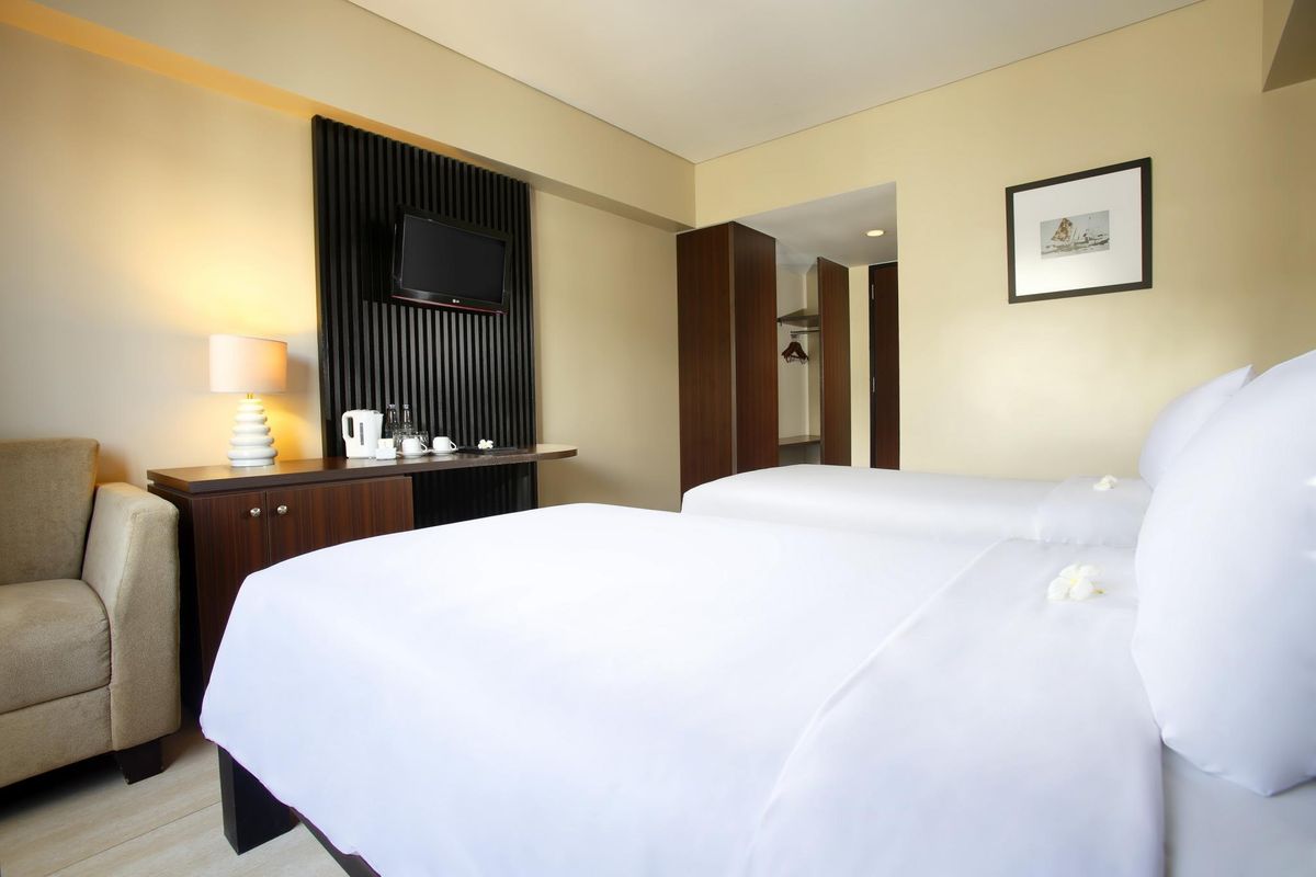 Hotel Santika Kuta фото 14