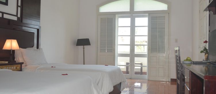 Фото отеля Sea and Sand Hotel