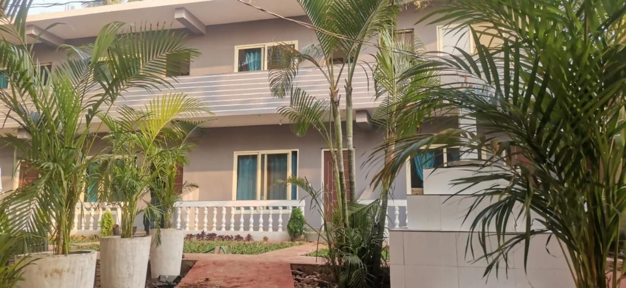 Guest House «Cocks Town Beach Stay Guest House» фото 0