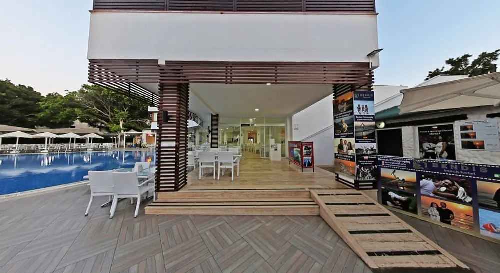 Bendis Beach Hotel фото 27