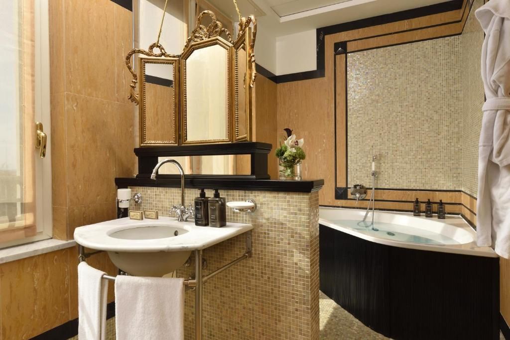 Grand Hotel Savoia фото 37