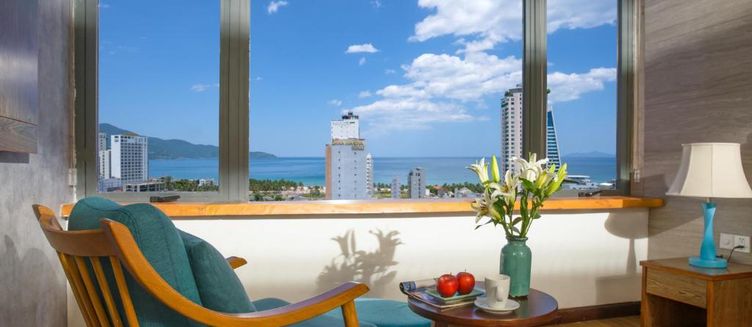 Фото отеля White Sand Hotel & Apartment