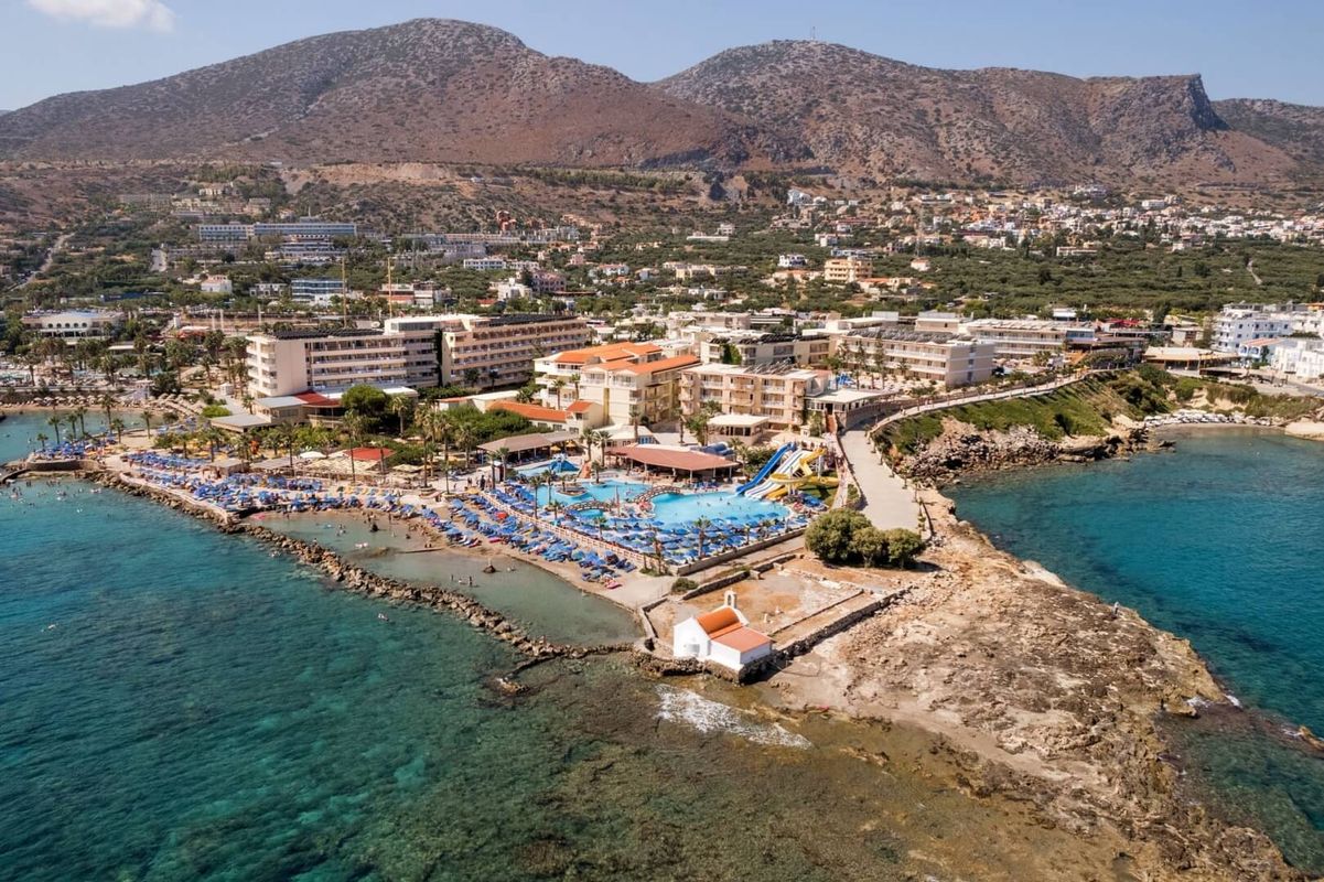 Eri Beach & Village Hotel фото 0