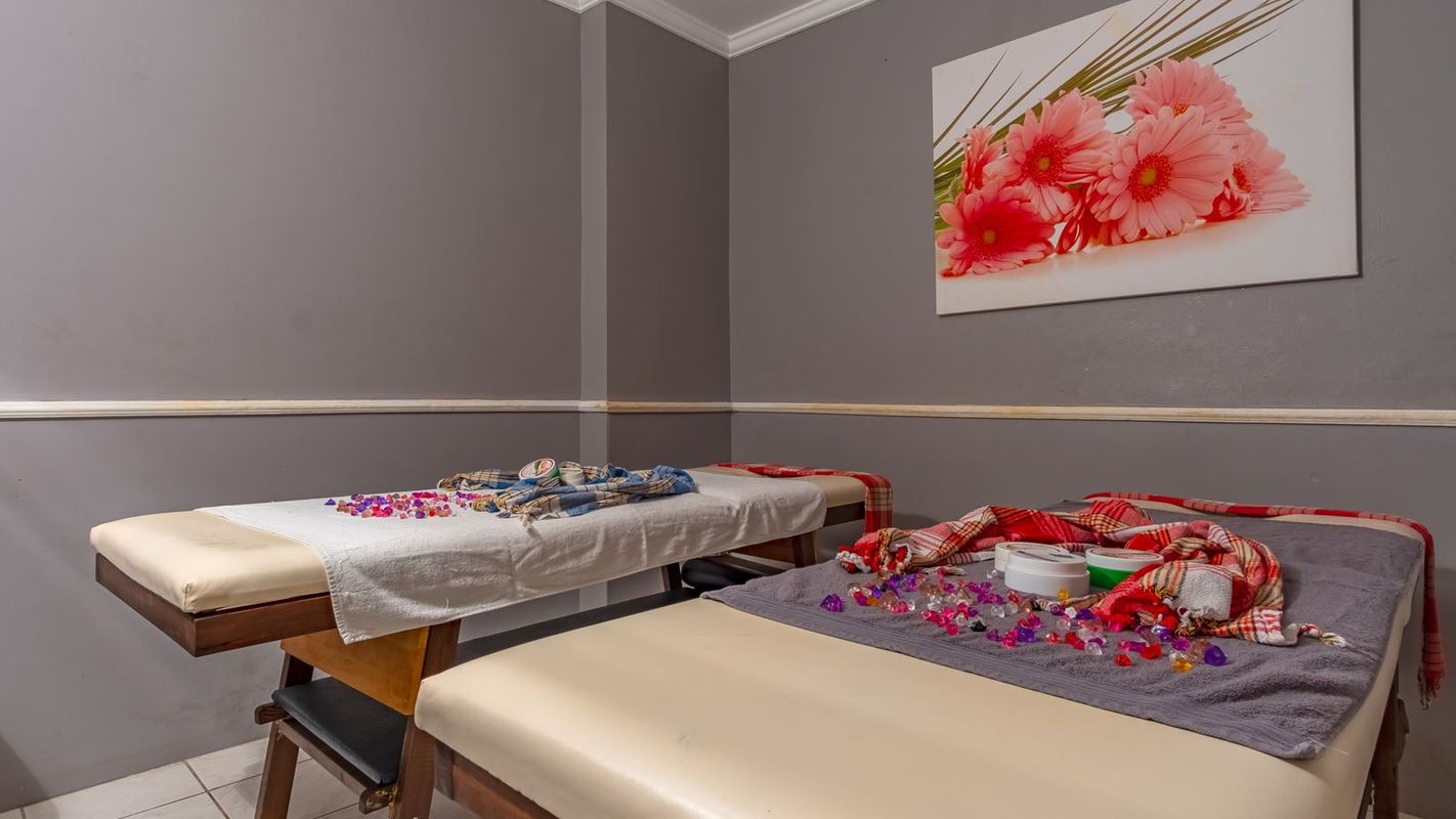 Caprice Beach Hotel фото 17