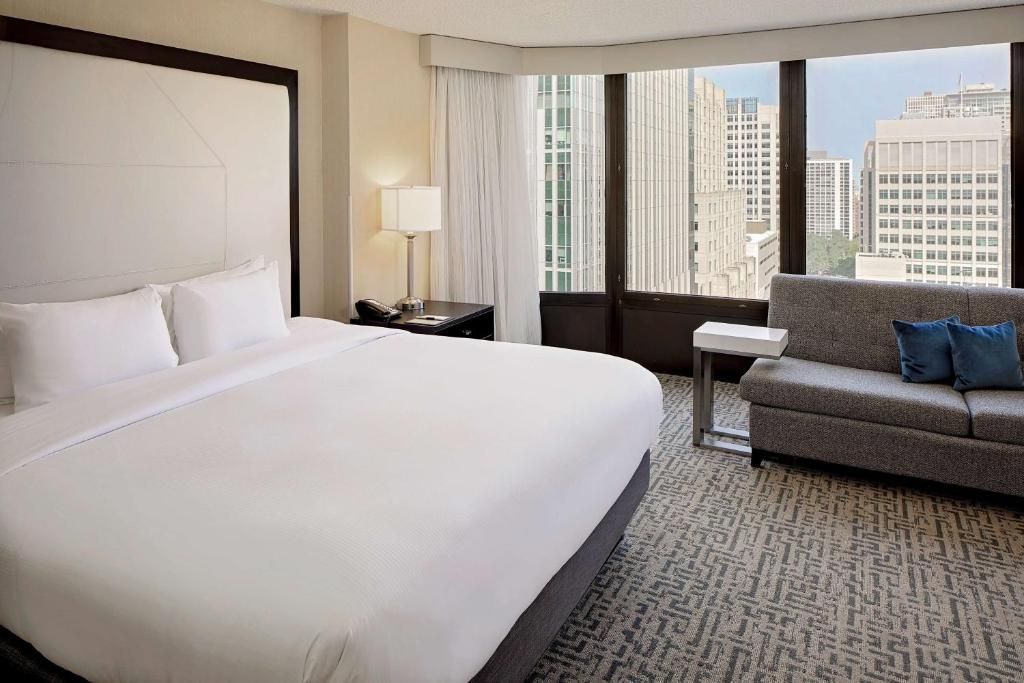 DoubleTree by Hilton Hotel Chicaco - Magnificent Mile фото 42
