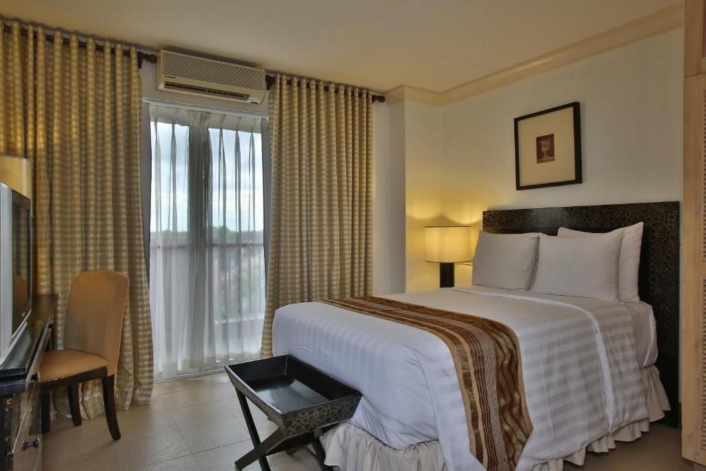 Crown Regency Suites Mactan фото 30