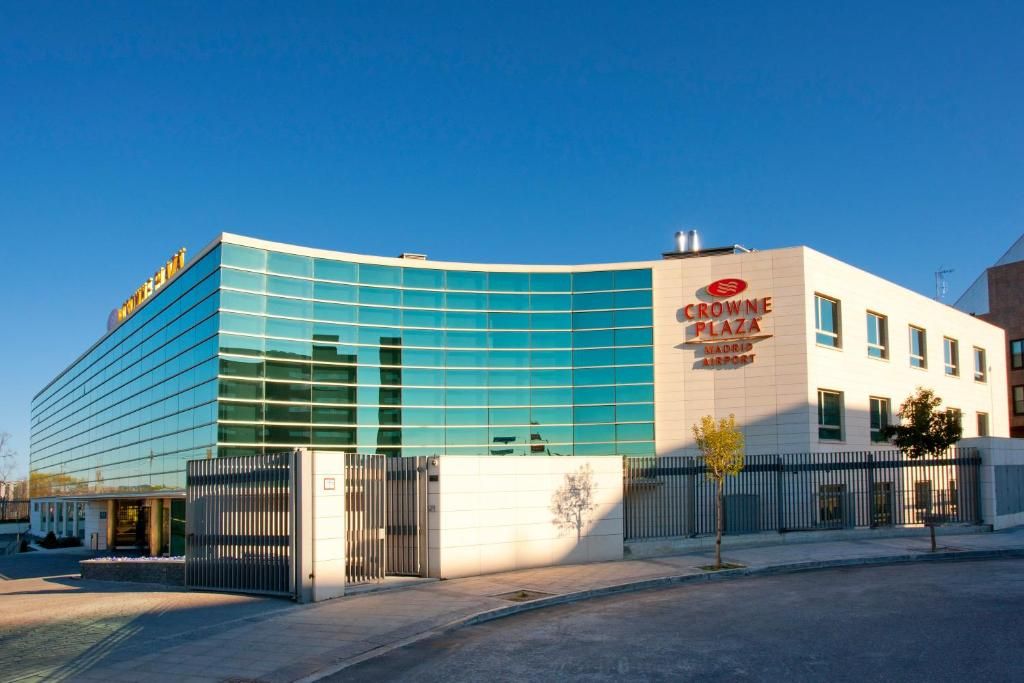 Crowne Plaza Madrid Airport фото 23