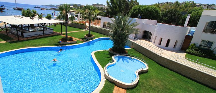 Фото отеля Costa Luvi Hotel