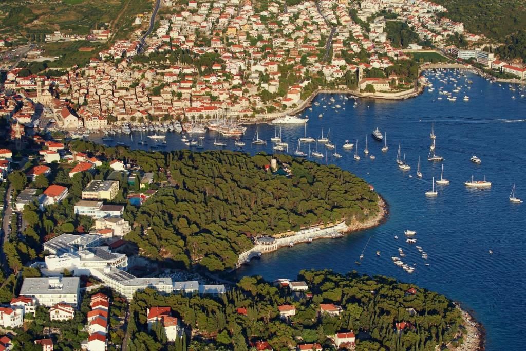 Delfin Hvar Harborcourt фото 20