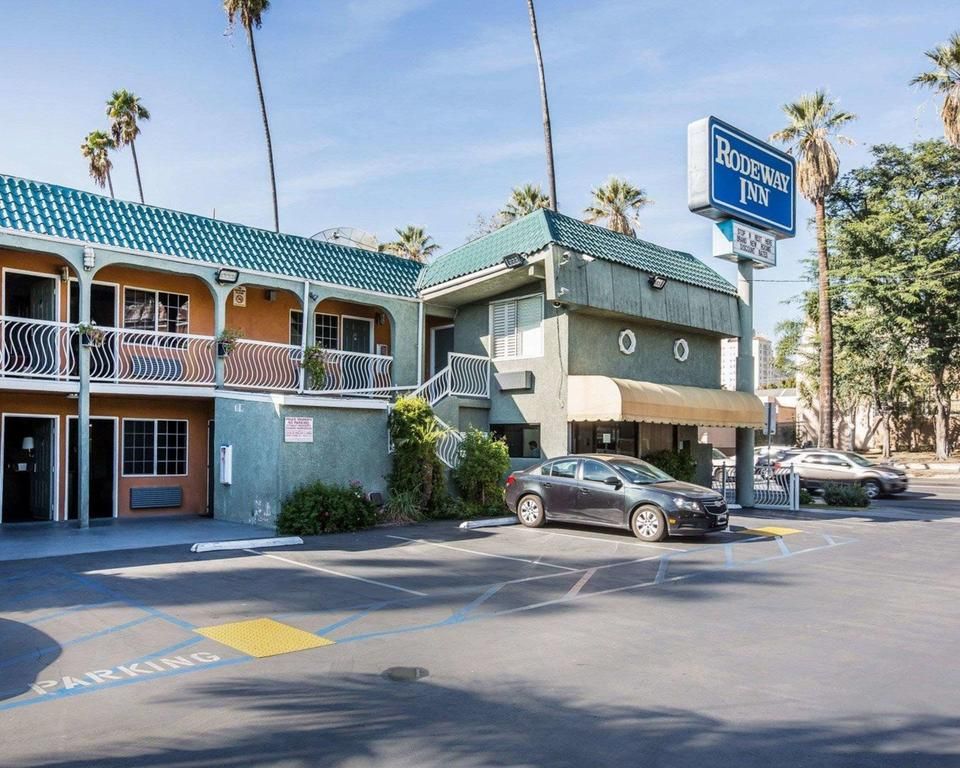 Rodeway Inn & Suites Hollywod фото 0