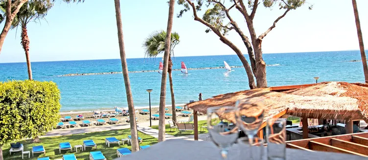 Фото отеля Poseidonia Beach Hotel