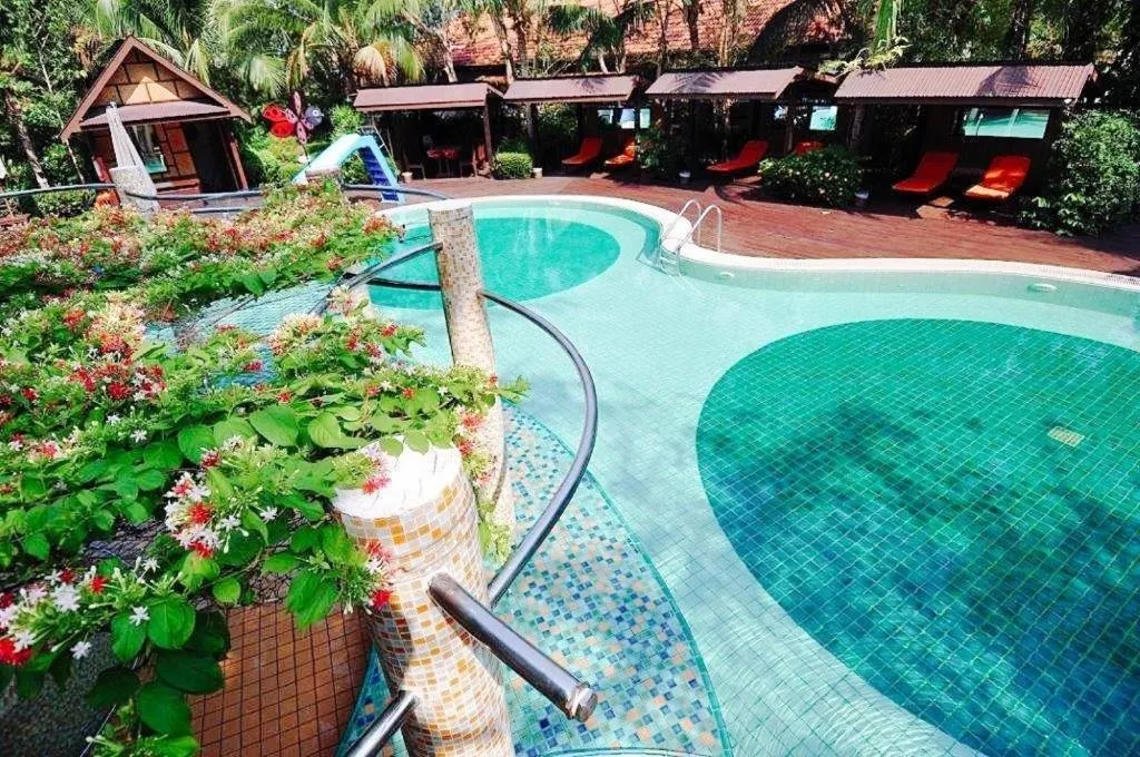 Birds & Bees Resort фото 65