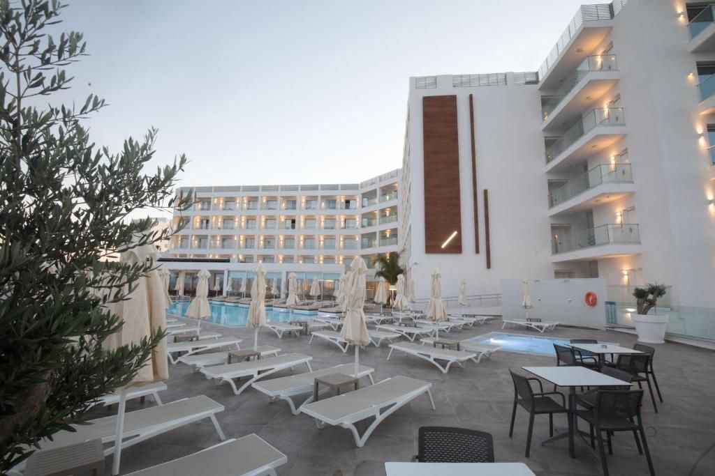 Evalena Beach Hotel фото 24