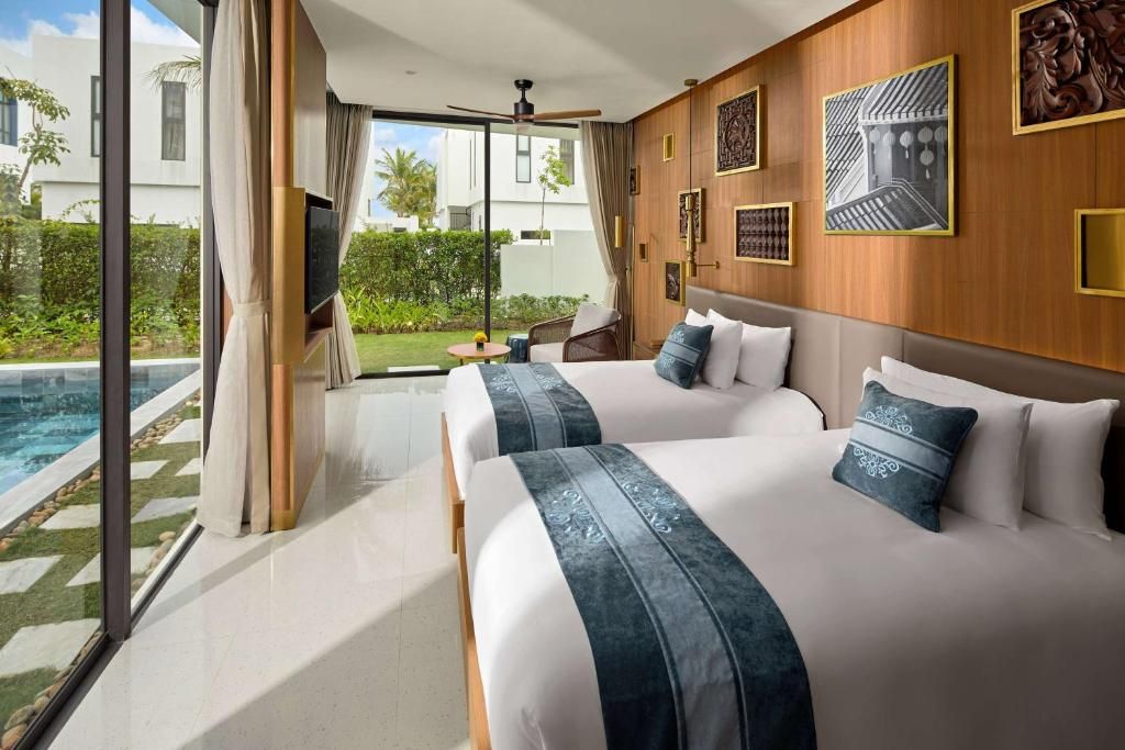 Wyndham Hoi An Royal Beachfront Resort & Villas фото 57