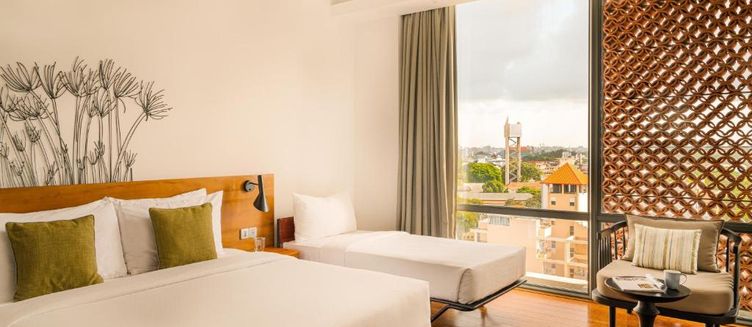 Фото отеля Jetwing Colombo Seven