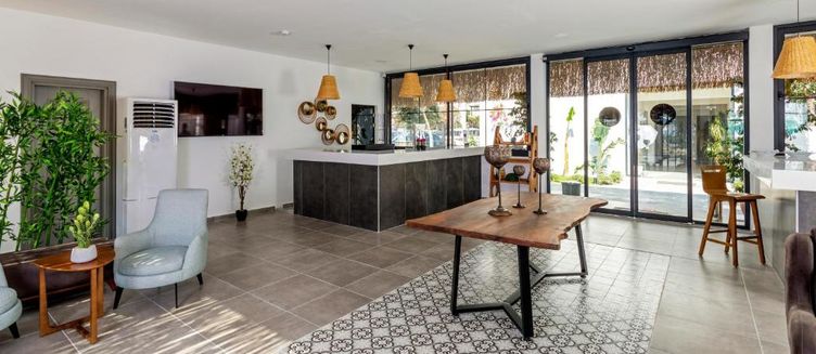 Фото отеля Yalıpark Beach Hotel