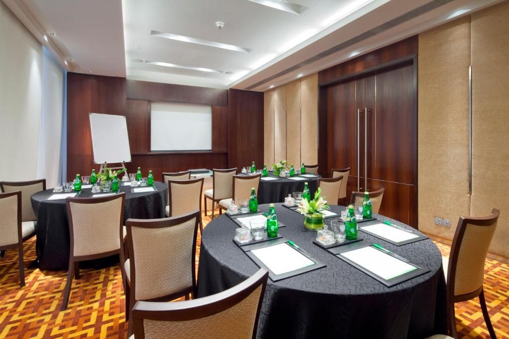 Holiday Inn Mumbai International Airport фото 4