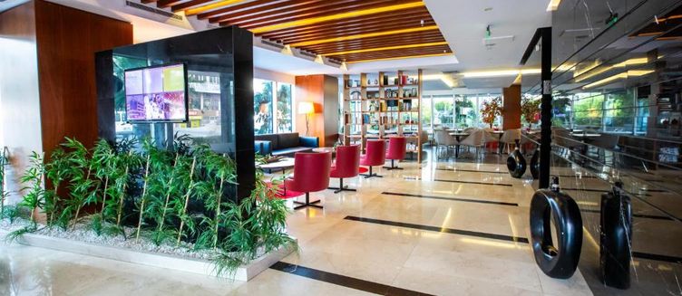 Фото отеля Ramada Encore by Wyndham Istanbul Kartal