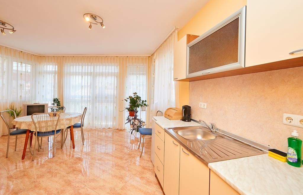 Гостевой дом «Nadin Guest House» фото 11