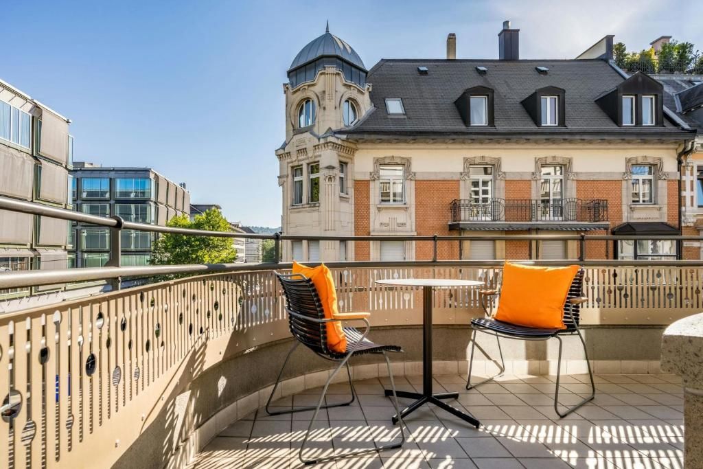 Sheraton Zürich Neues Schloss Hotel фото 11